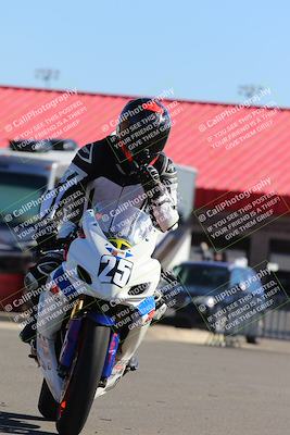 media/Jan-21-2023-Fastrack Riders (Sat) [[fcf3f88a30]]/Around the Pits/